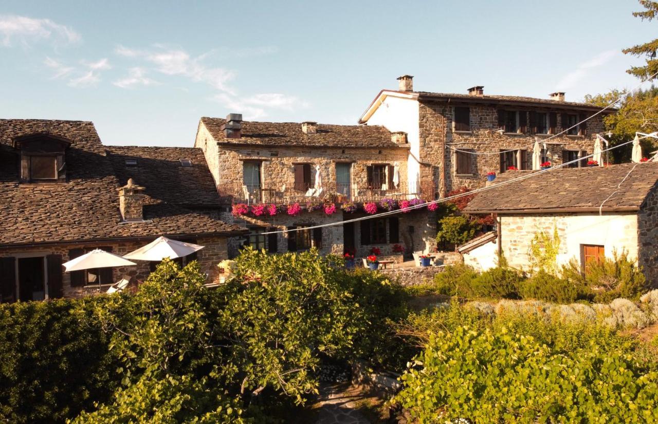 Borgo Casale Pension Albareto  Buitenkant foto