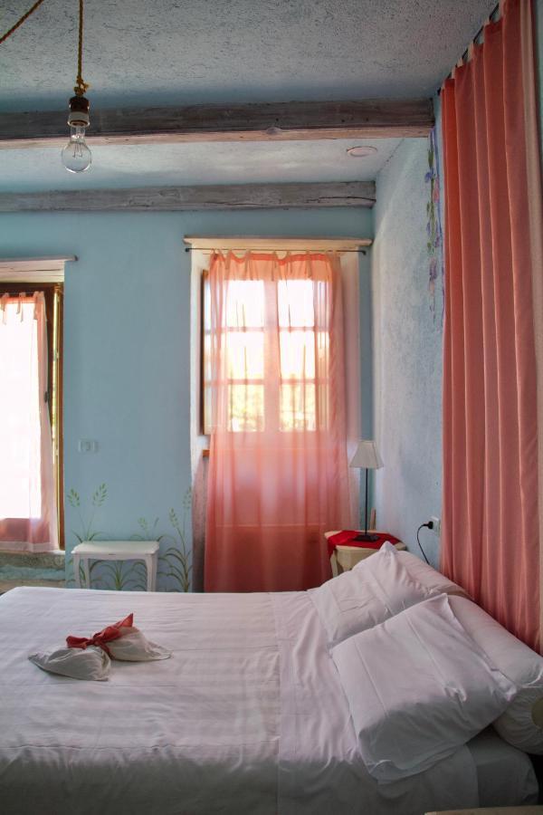 Borgo Casale Pension Albareto  Buitenkant foto