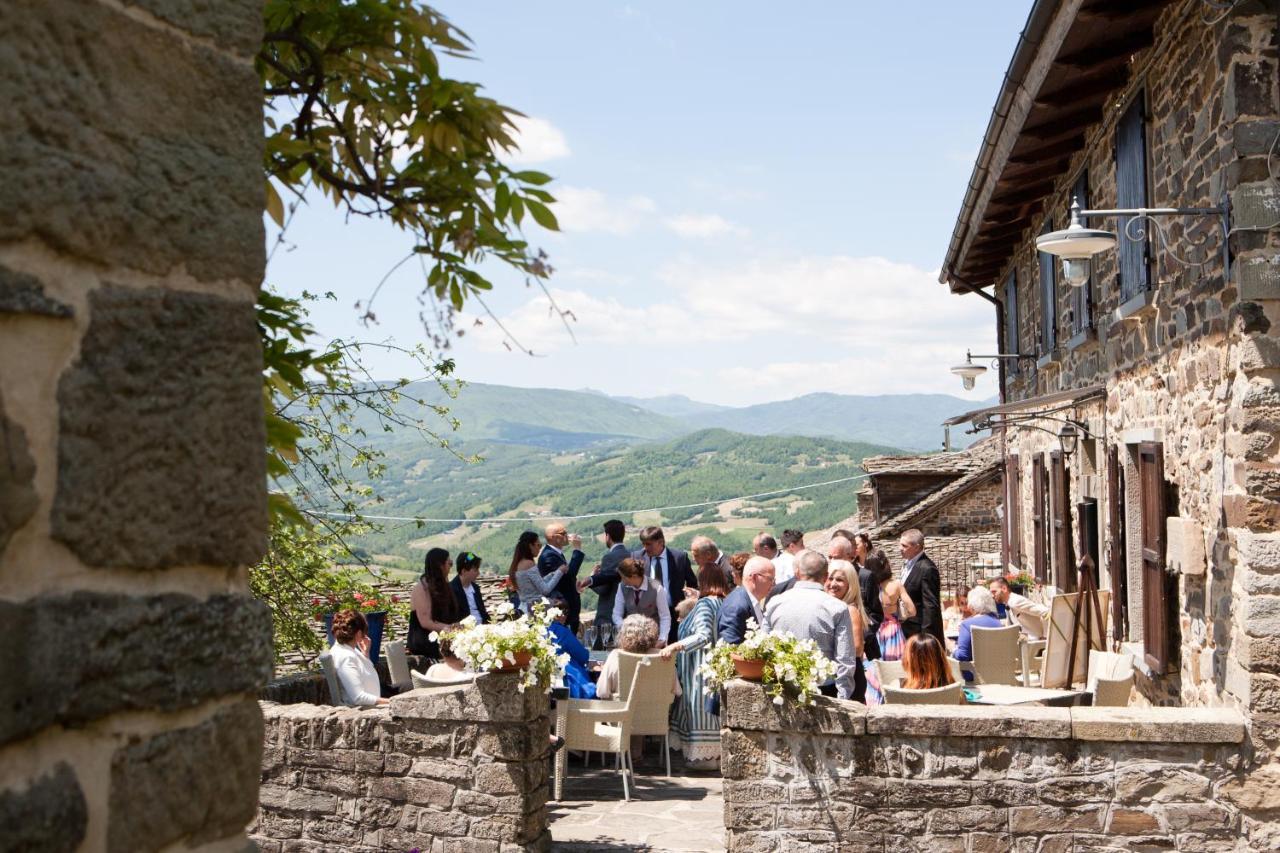 Borgo Casale Pension Albareto  Buitenkant foto