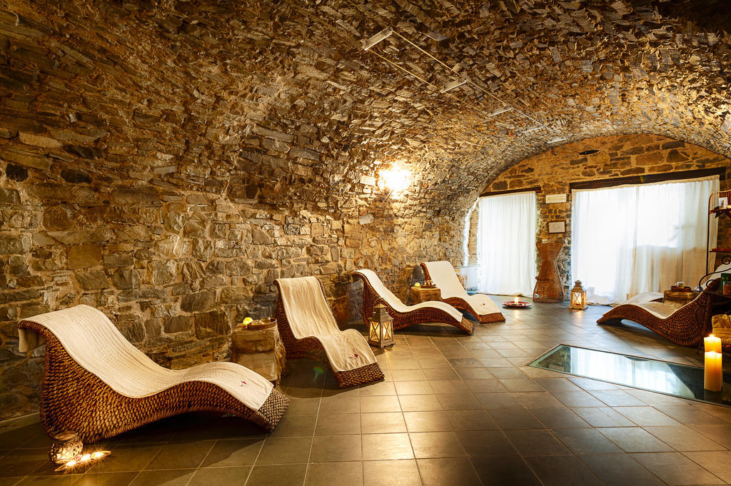 Borgo Casale Pension Albareto  Buitenkant foto