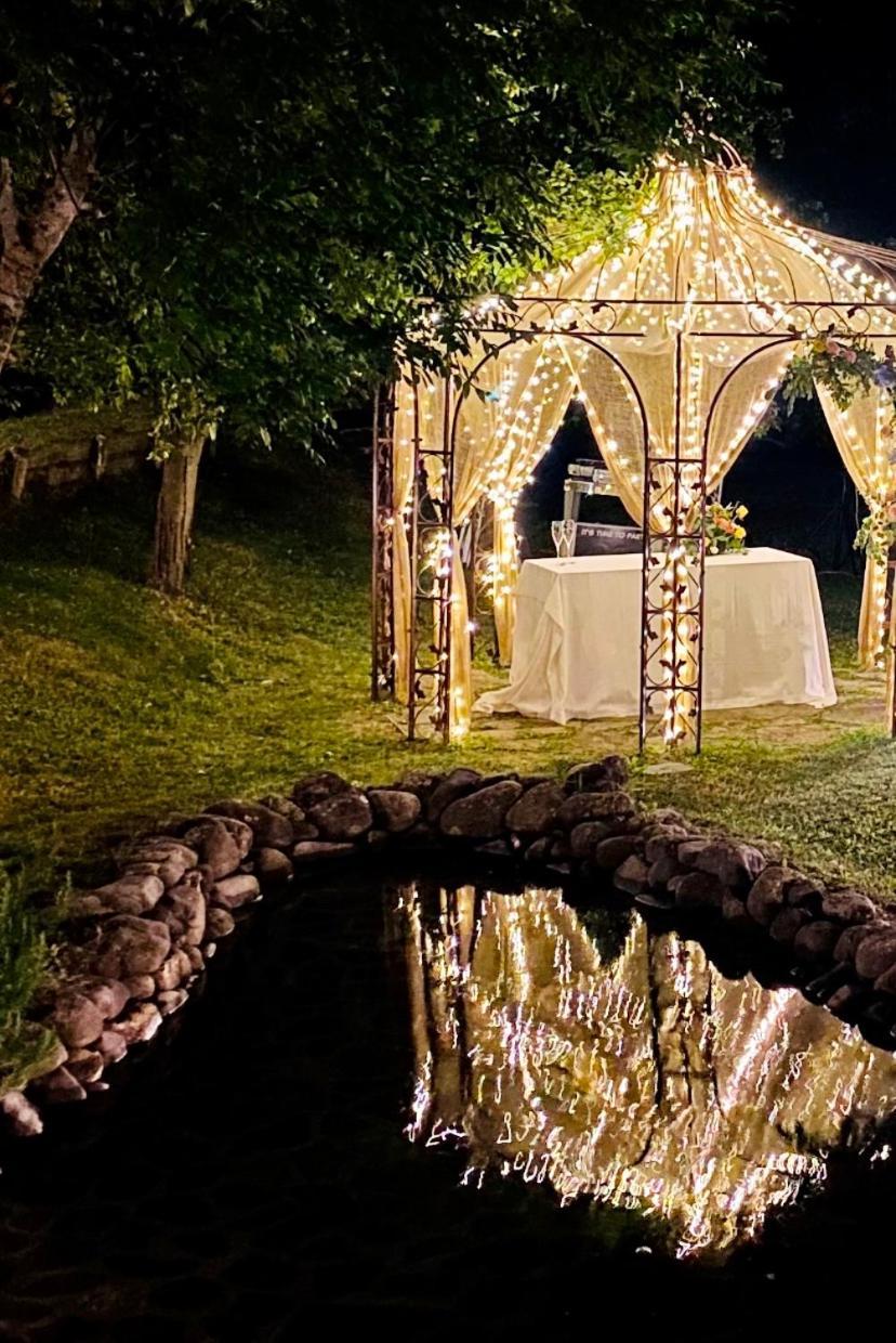 Borgo Casale Pension Albareto  Buitenkant foto