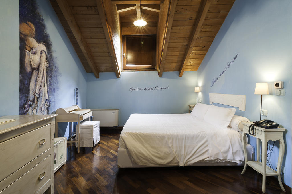 Borgo Casale Pension Albareto  Kamer foto